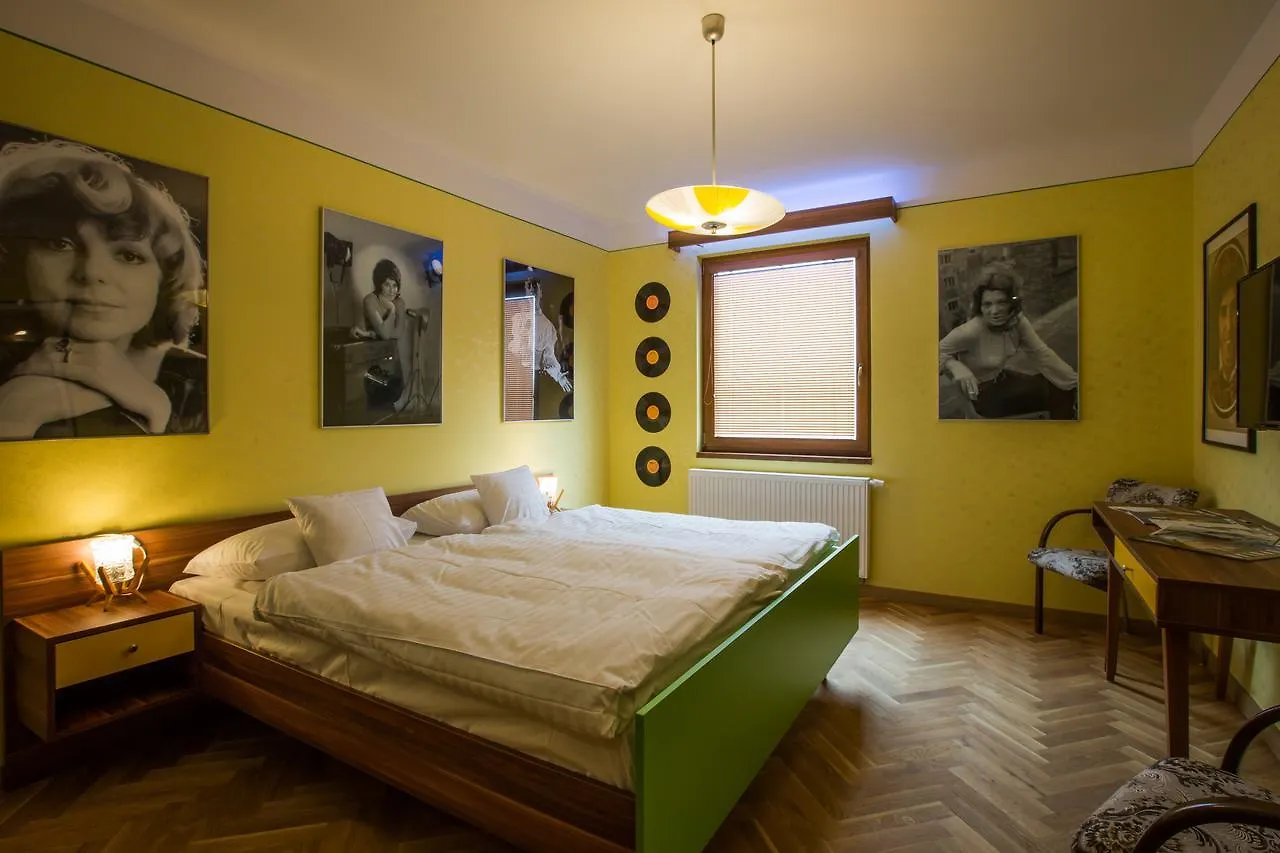 Retro Hotel Garage Ostrava